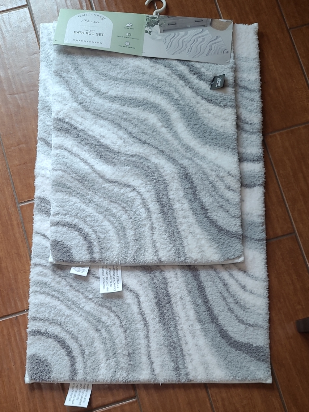 Perfect Touch Marble Bath Rug Set